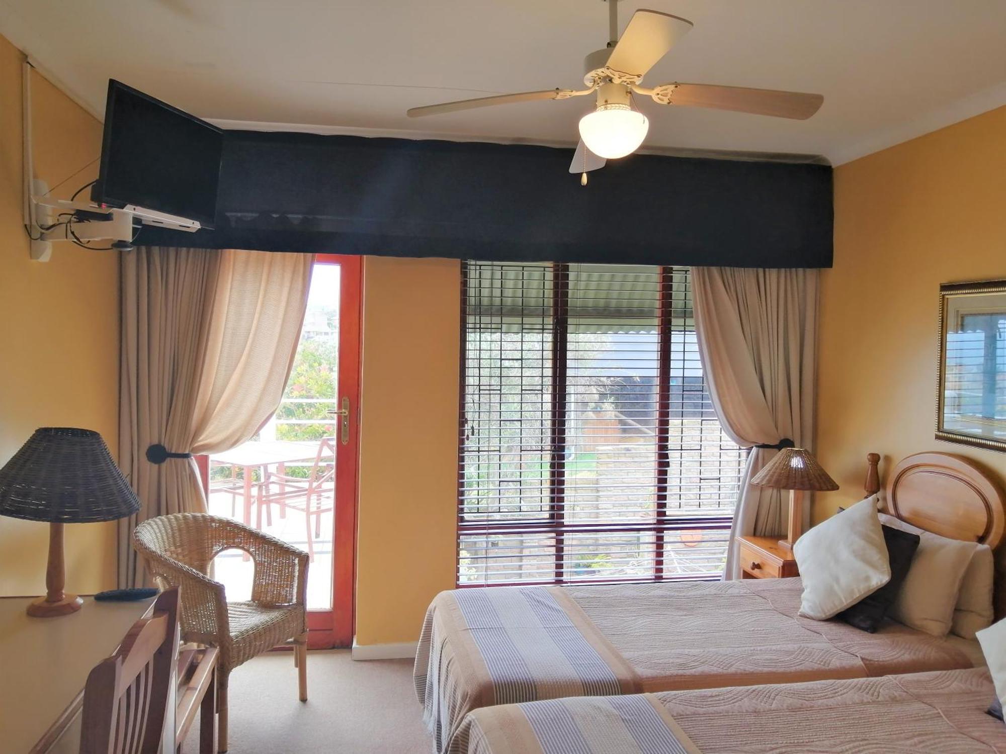 Amzee Bokmakierie Guest House Dana Bay Zimmer foto